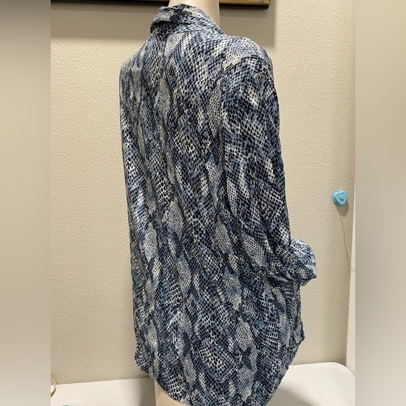 Band of Gypsies womans snake skin print silk feel blazer size small - Picture 2 of 6